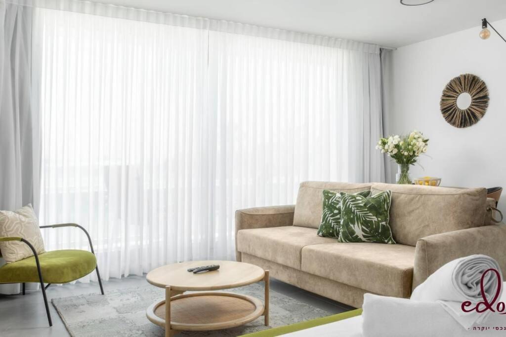 Apartment דירה מדהימה 100 מטר מהים - By Edom Eilat